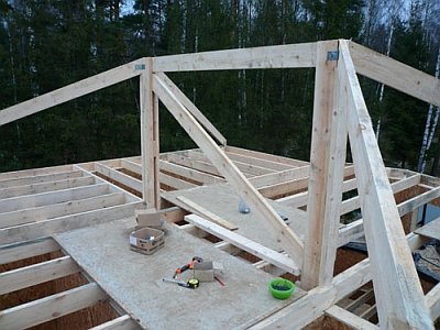 строительство стропильной системы вальмовой крыши