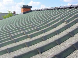 Кровельные покрытия с повышенной звукоизоляцией: как выбрать и обустроить тихий дом под любым дождём