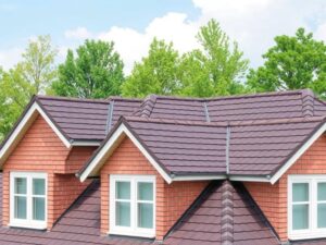 Как выбрать кровельные материалы для регионов с сильными ветрами: практичный гид по ударной устойчивости и разумному бюджету