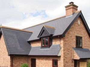 Кровля для дачного дома: бюджетные варианты, которые реально работают