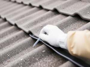 Кровельные герметики: как выбрать идеальный материал для вашего крыши