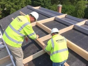 Монтаж кровельных элементов с учётом сейсмических нагрузок: практический гид для инженеров и монтажников