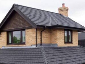 Битумная черепица: стоит ли выбирать для крыши?