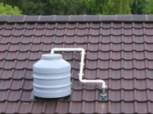 Кровля с системой сбора дождевой воды: как превратить капли в ресурс для дома