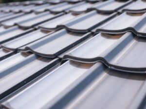 Паропроницаемость под крышей: как выбрать кровельные материалы, которые дышат