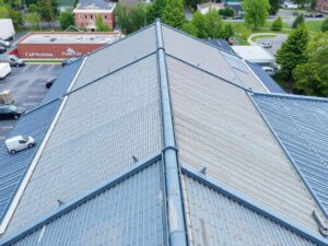 Кровельные покрытия с повышенной износостойкостью для коммерческих объектов: как выбрать и зачем это нужно