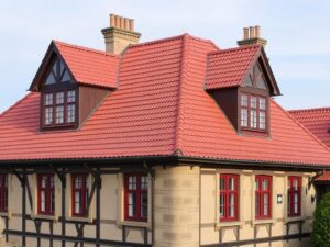 Кровельные решения для зданий с исторической ценностью: как сохранять дух эпохи и обеспечивать надежность