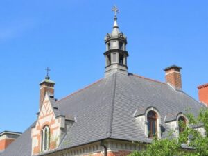 Кровельные решения для зданий с исторической ценностью: сохранение аутентичности